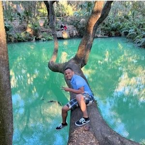 Meet your Posher, Danilson andres